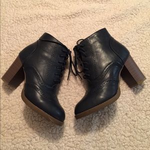 Bella Marie dark blue boots